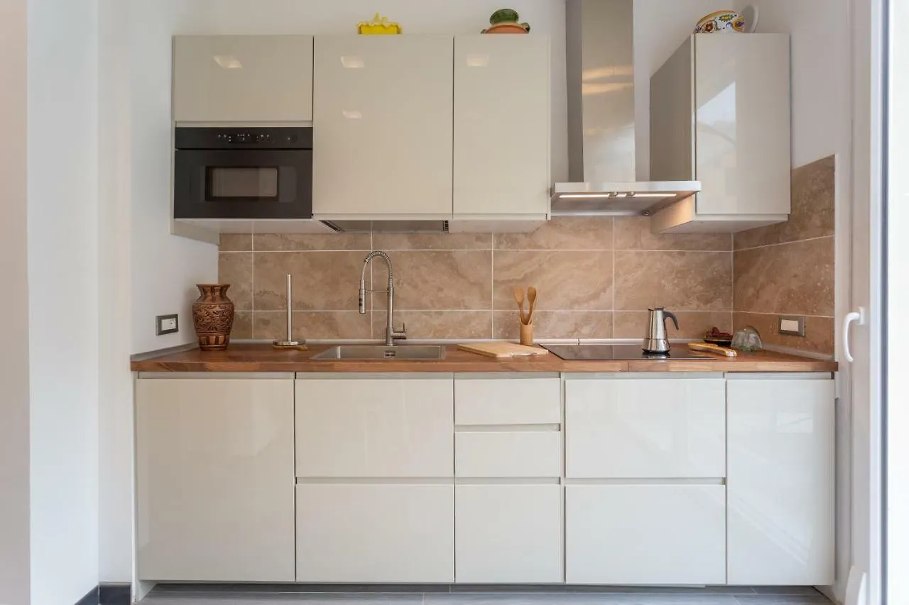 Le stanze di Carla! Bagno privato, cucina in comune Firenze Affittacamere