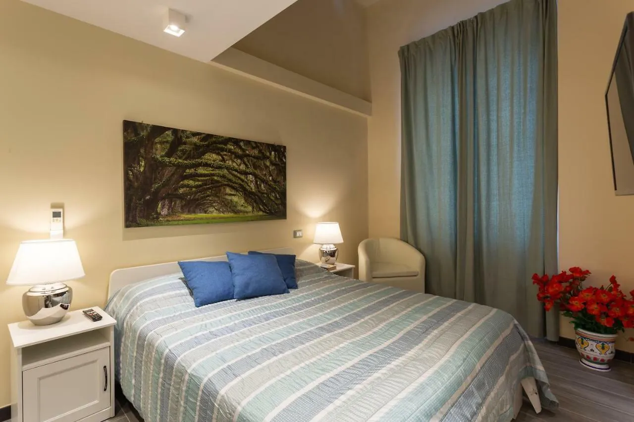 Le Stanze Di Carla! Bagno Privato, Cucina In Comune Firenze