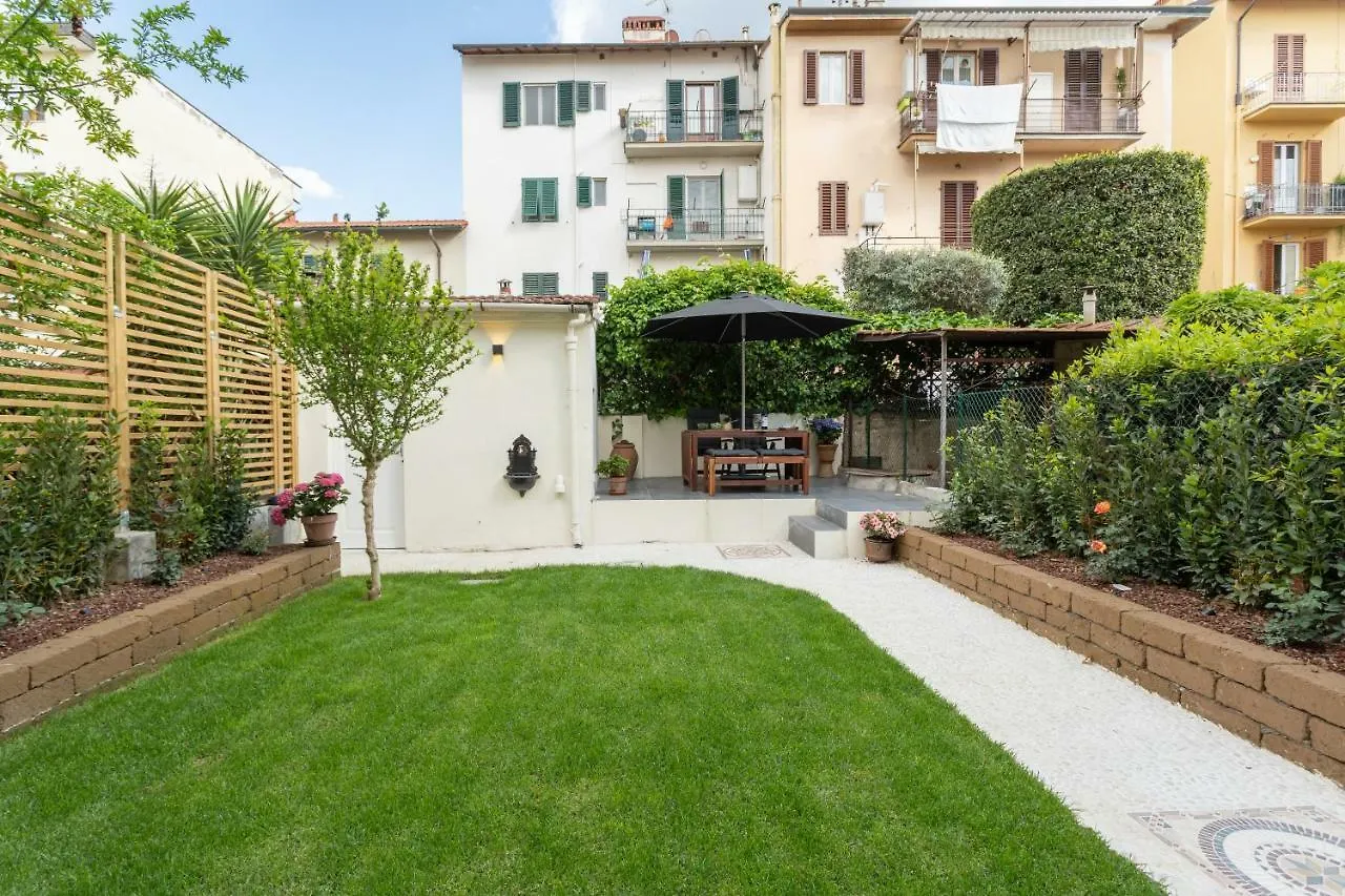 Le Stanze Di Carla! Bagno Privato, Cucina In Comune Firenze